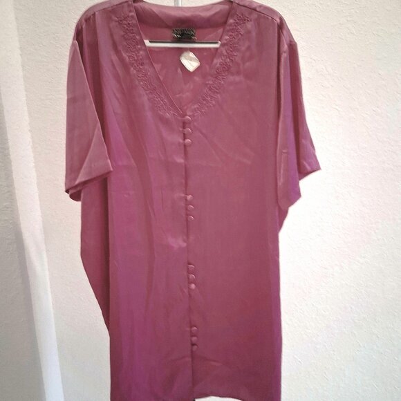 Solange Satin Negligee Size 22/24 V-Neck in Hot Pink with Lace Floral Accents - Picture 1 of 6